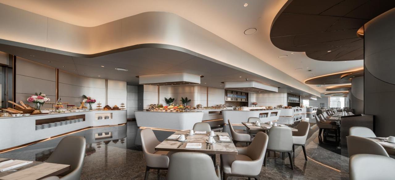 Grande Centre Point Space باتايا المظهر الخارجي الصورة The interior of the lounge