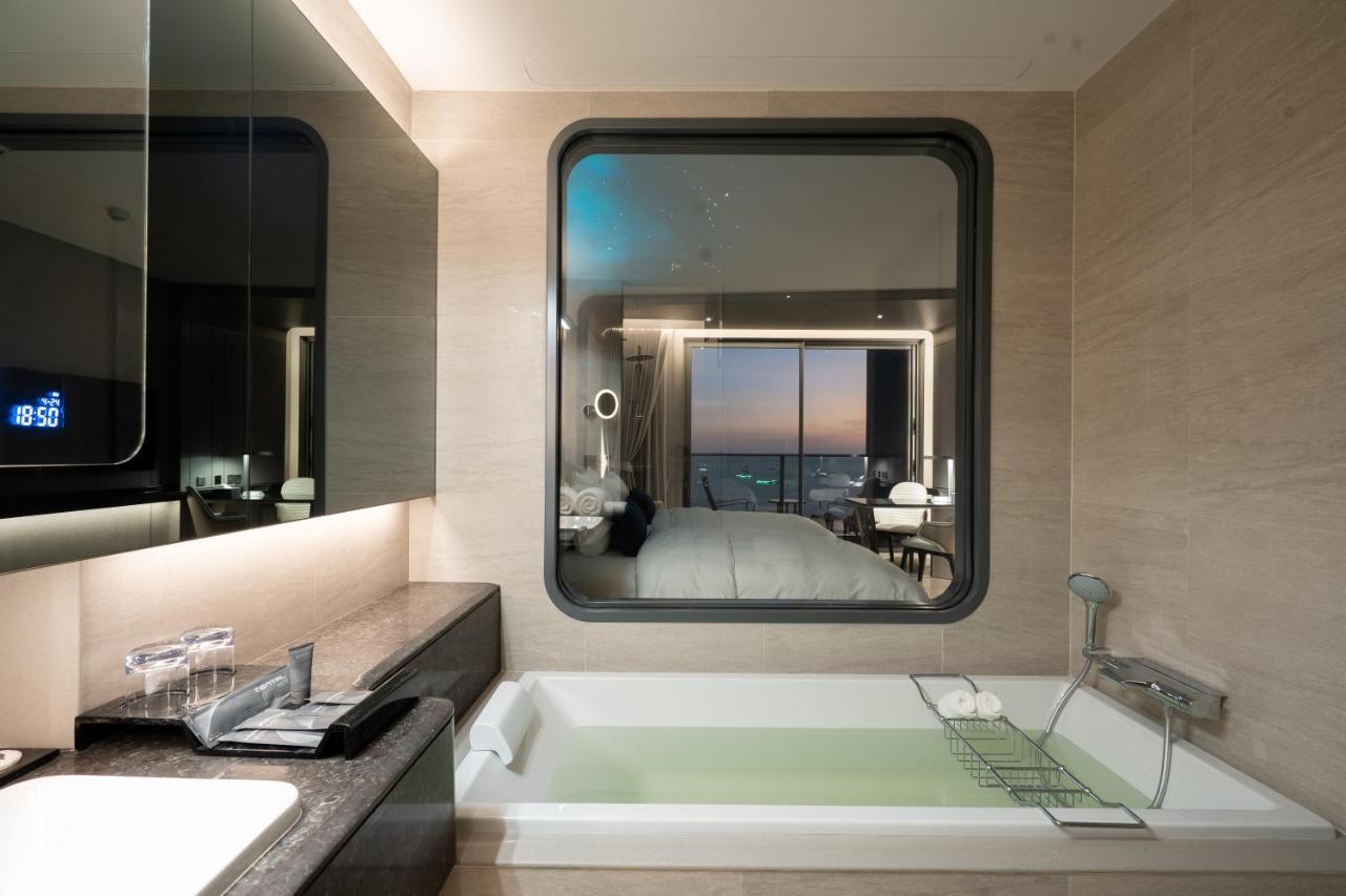 Grande Centre Point Space باتايا المظهر الخارجي الصورة Bathroom