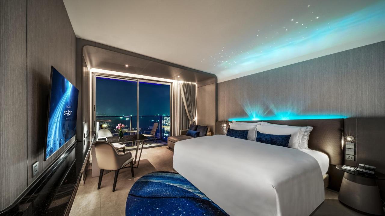 Grande Centre Point Space باتايا المظهر الخارجي الصورة