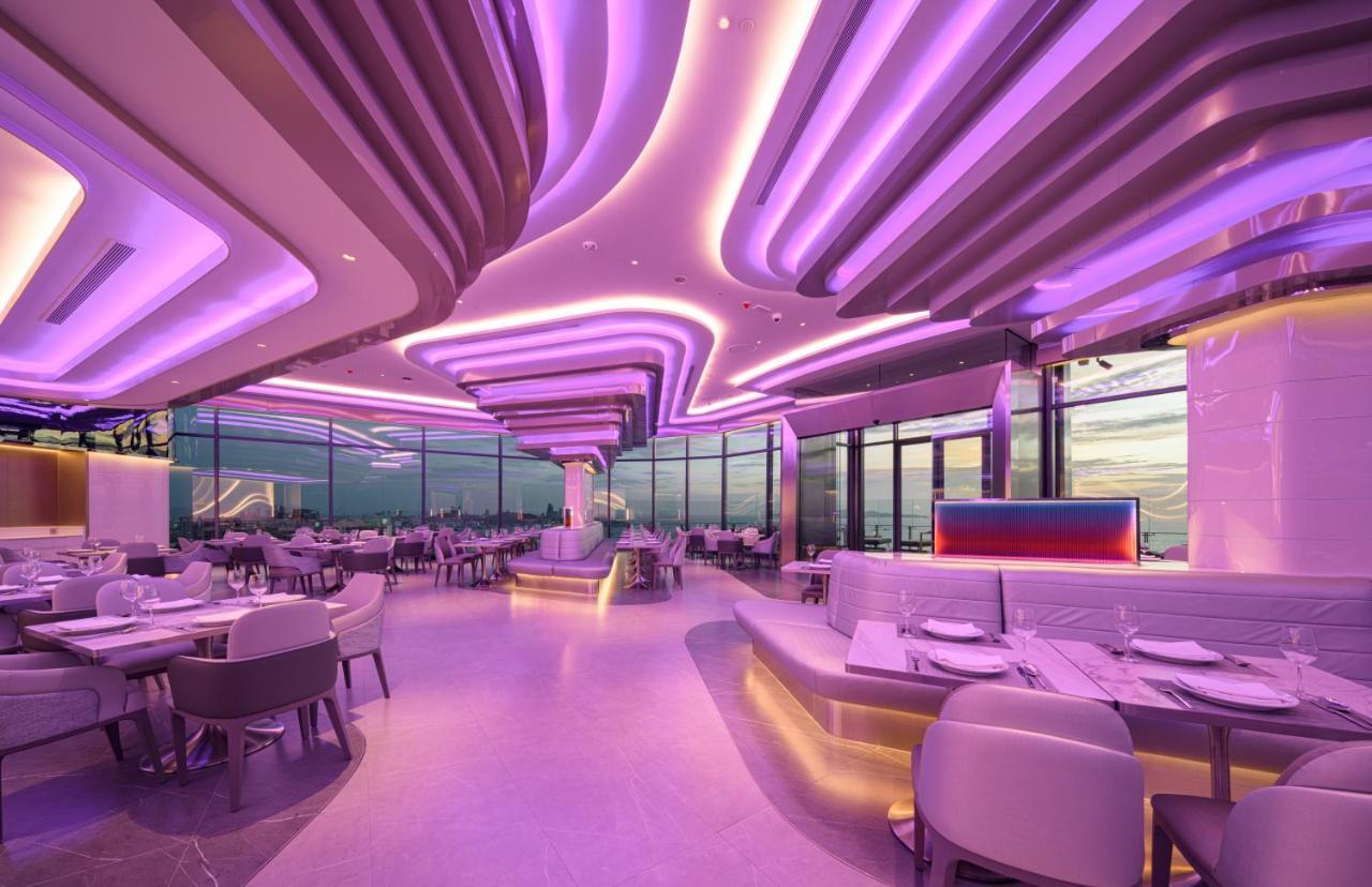 Grande Centre Point Space باتايا المظهر الخارجي الصورة The interior of the restaurant
